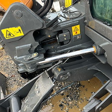 Deep-Cleaning-and-Maintenance-of-CASE-Excavator 6